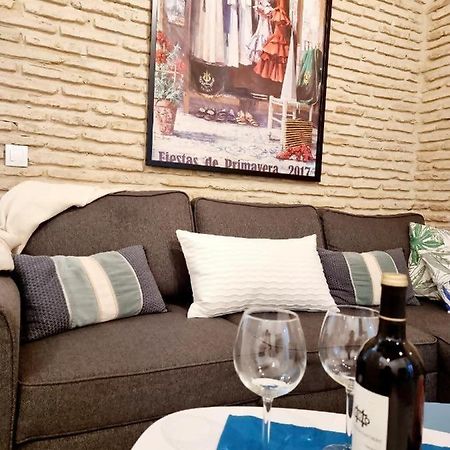 Hostfy Mercado De Triana Sevilla Exteriör bild
