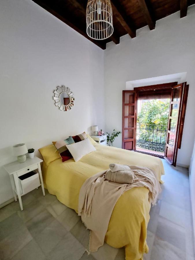 Hostfy Mercado De Triana Sevilla Exteriör bild